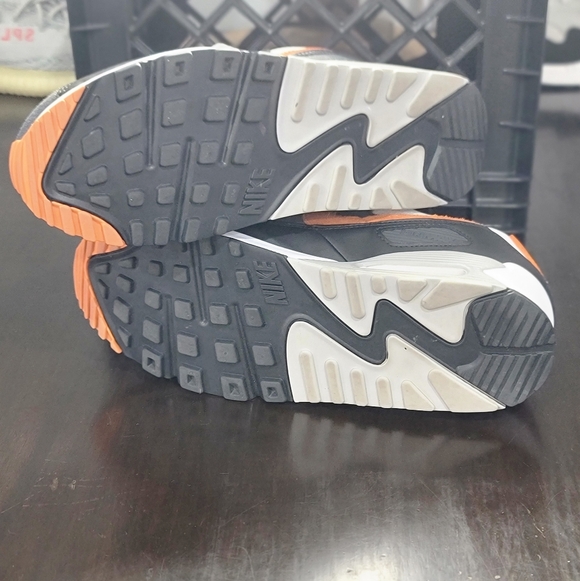 Nike Air Max 90 "Starfish" Brand New Condition. Mens 10. Fast Shipper - Picture 8 of 9